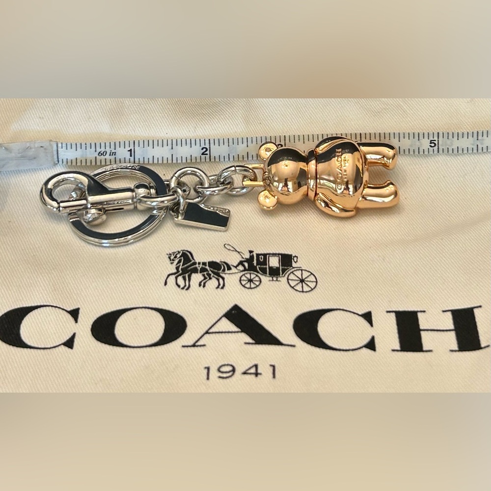 COACH 3D Bear in Rosegold Key Ring/Bag Charm - Picture 5 of 5